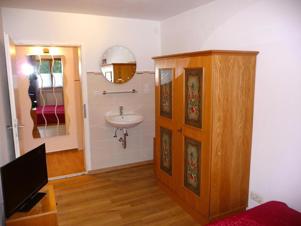 Landhaus Alpenblick Leutasch Room photo